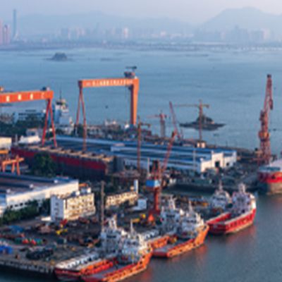 Çok Eksenli Çözgü Örgü Makinası